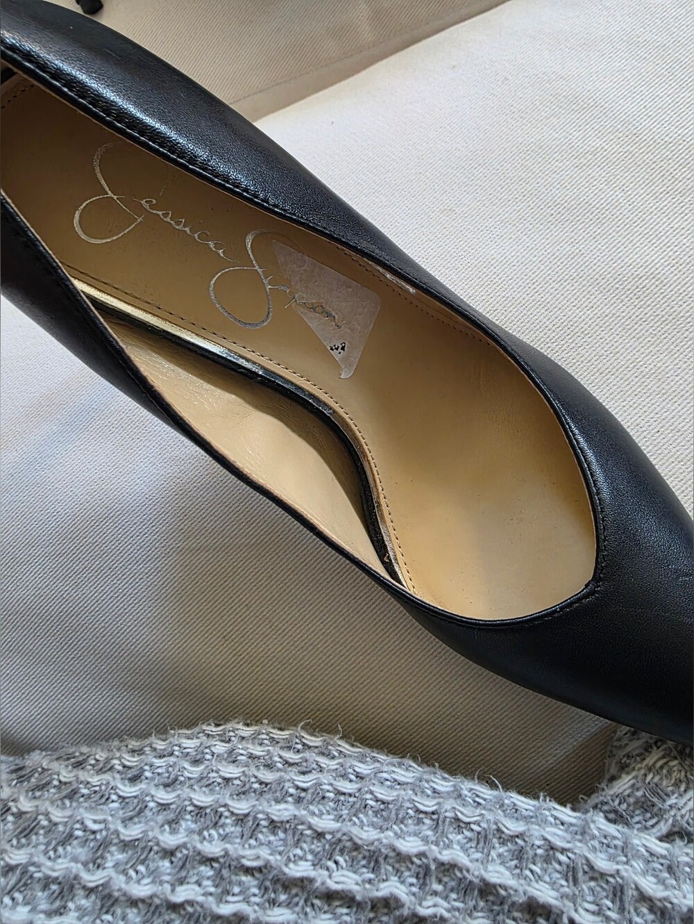 Jessica Simpson Classic Black Leather Stiletto Pump Heel 8.5M - Picture 2 of 12